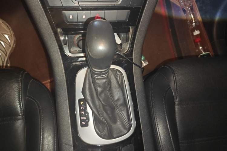 Used MG GS 2015 1.5TGI TST Luxury Edition Gear Lever