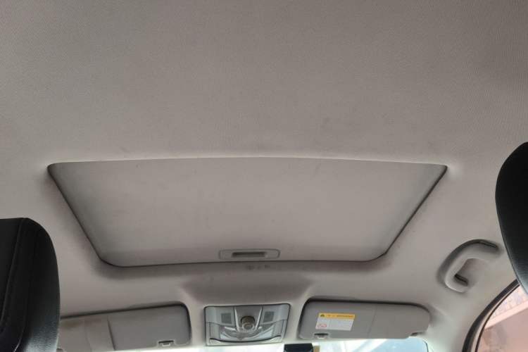 Used MG GS 2015 2.0TGI TST Luxury Edition Headliner