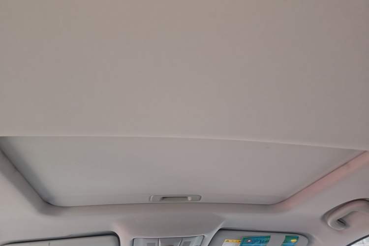 Used MG GS 2015 1.5TGI TST Luxury Edition Headliner