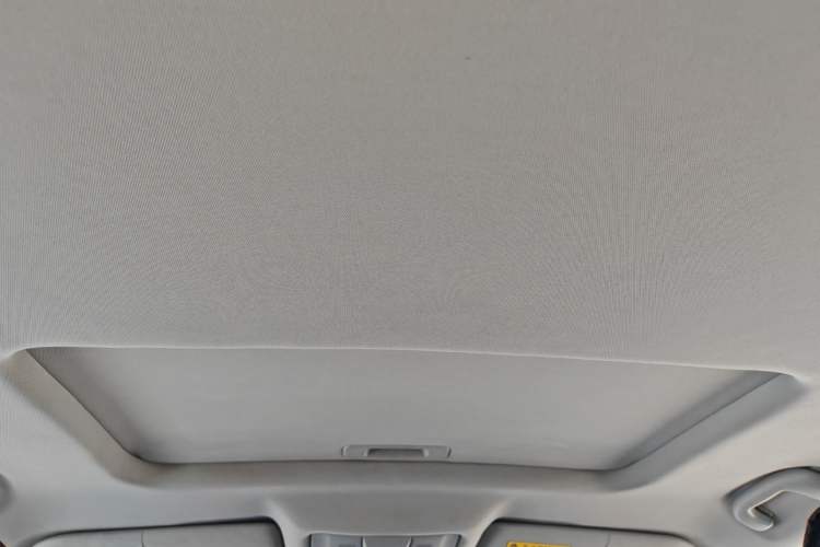 Used MG GS 2015 1.5TGI TST Luxury Edition Headliner