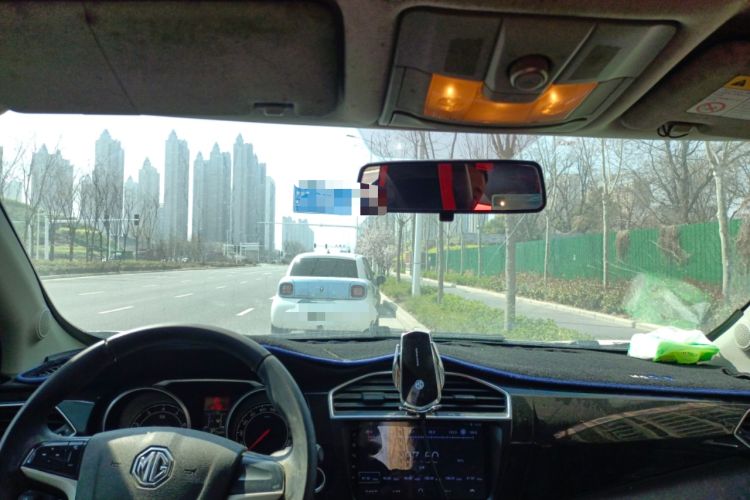 Used MG GS 2015 1.5TGI TST Luxury Edition Headliner