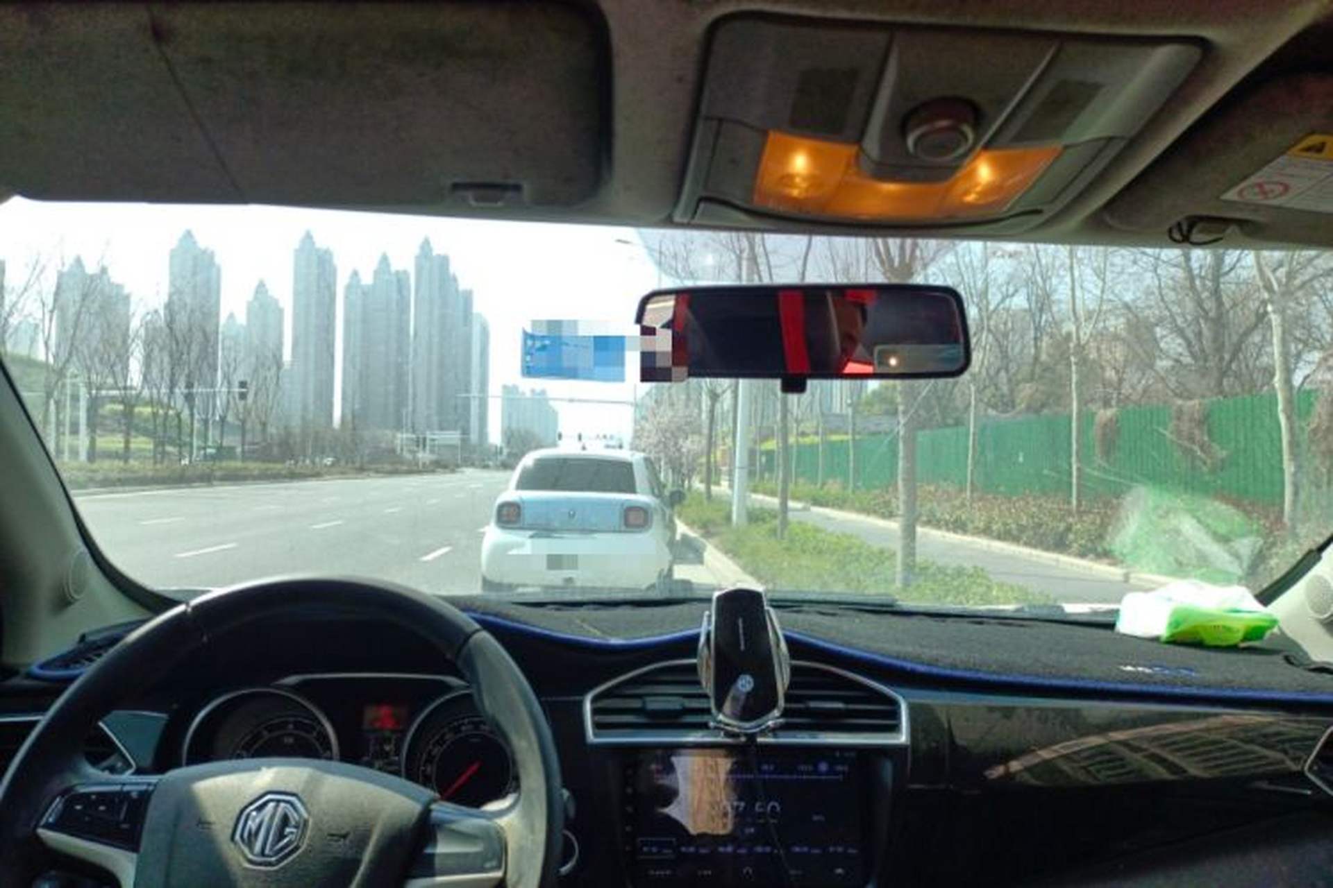 Used MG GS 2015 1.5TGI TST Luxury Edition Headliner