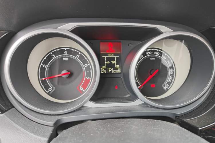 Used MG GS 2015 1.5TGI TST Luxury Edition Instrument Cluster