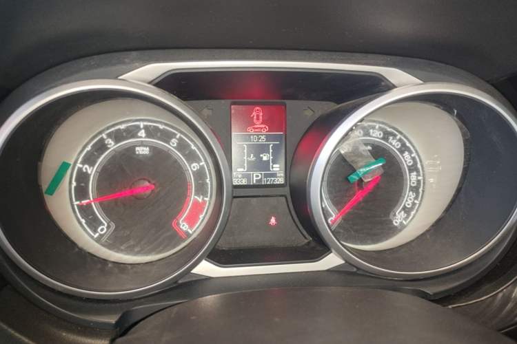 Used MG GS 2015 1.5TGI TST Luxury Edition Instrument Cluster
