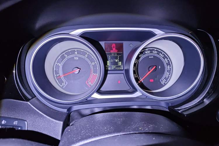 Used MG GS 2015 1.5TGI TST Luxury Edition Instrument Cluster
