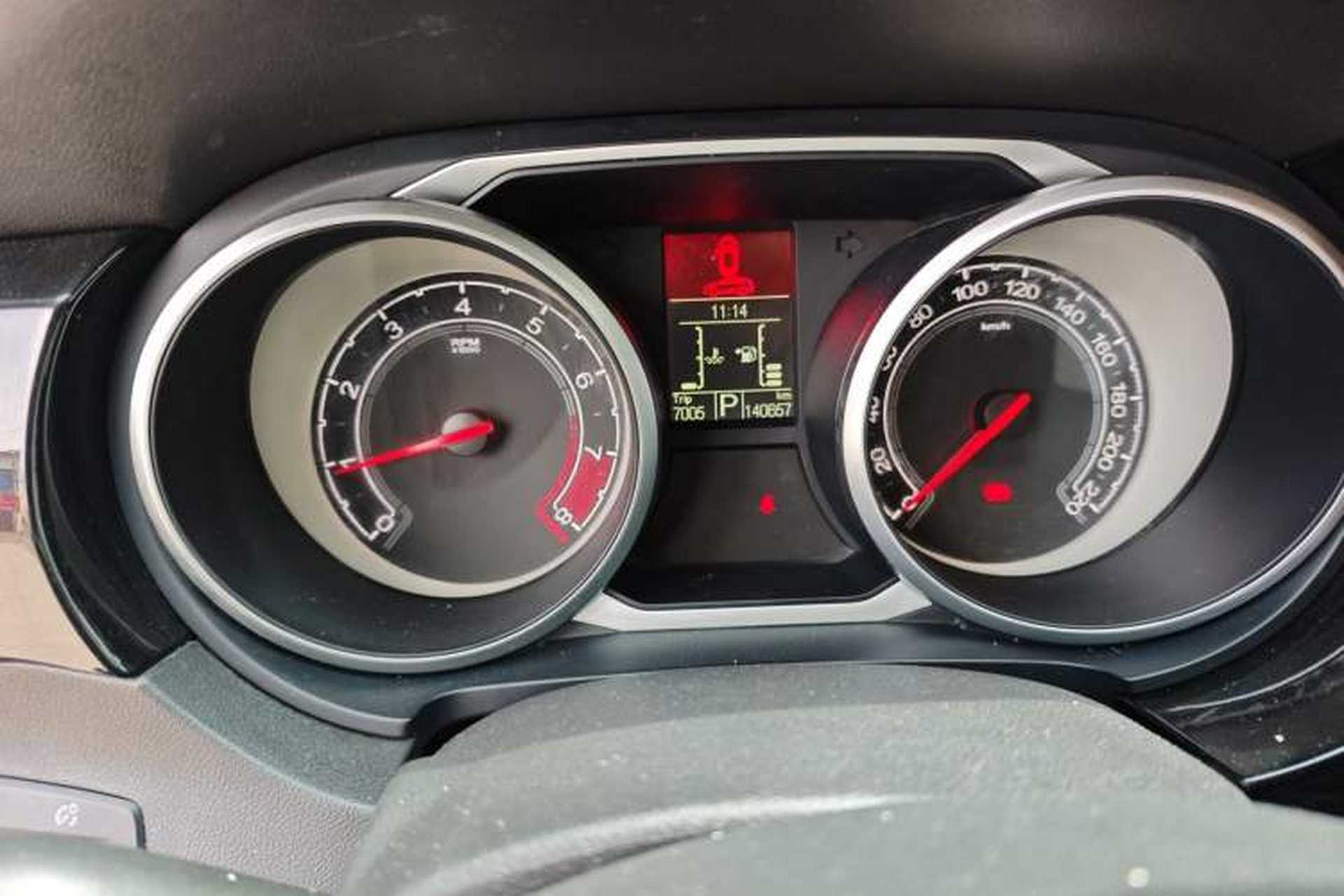 Used MG GS 2015 2.0TGI TST Four-Wheel Drive Flagship Edition Instrument Cluster