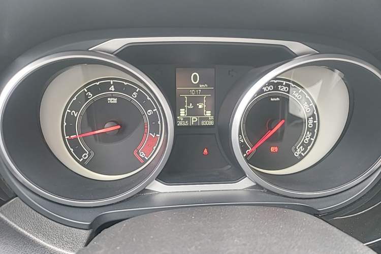 Used MG GS 2015 1.5TGI TST Luxury Edition Instrument Cluster