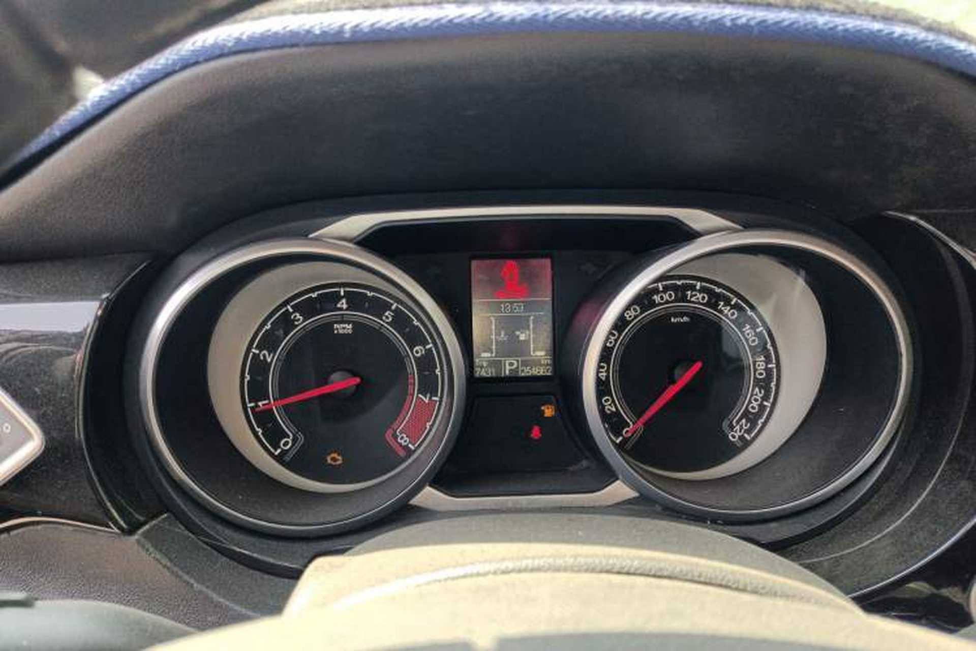Used MG GS 2015 1.5TGI TST Luxury Edition Instrument Cluster