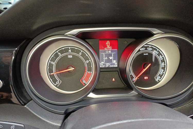 Used MG GS 2015 1.5TGI TST Luxury Edition Instrument Cluster