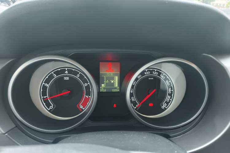 Used MG GS 2015 1.5TGI Manual Elite Edition Instrument Cluster