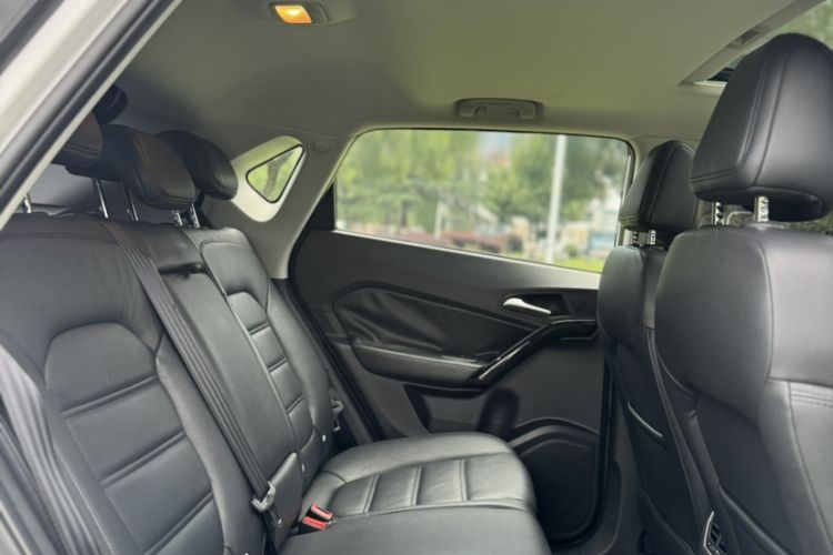 Used MG GS 2015 1.5TGI TST Luxury Edition Interior 2