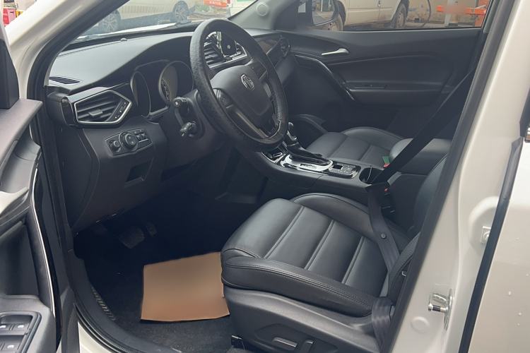Used MG GS 2015 1.5TGI TST Luxury Edition Interior 2