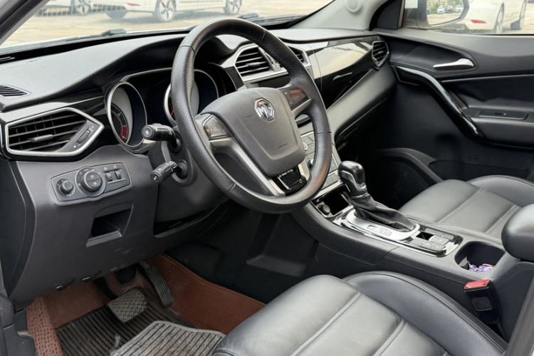 Used MG GS 2015 1.5TGI TST Luxury Edition Interior 3