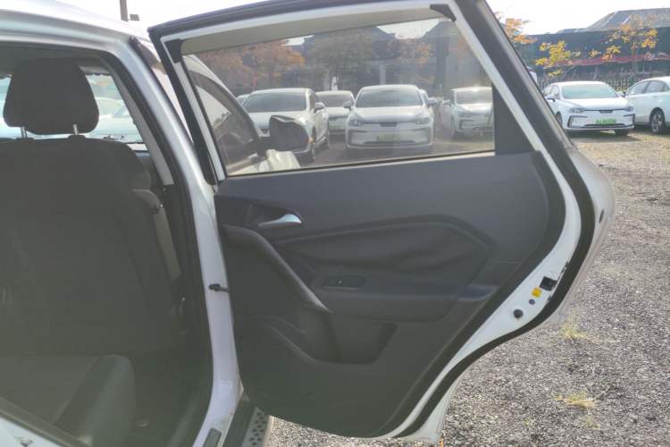 Used MG GS 2015 1.5TGI Manual Elite Edition Interior 6