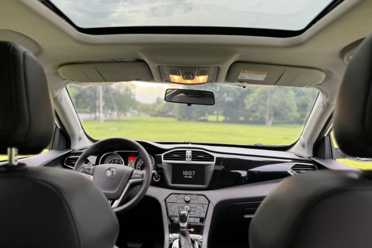 Used MG GS 2015 1.5TGI TST Luxury Edition Interior 8