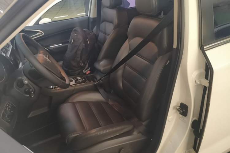 Used MG GS 2015 2.0TGI TST Luxury Edition Left Front Seat