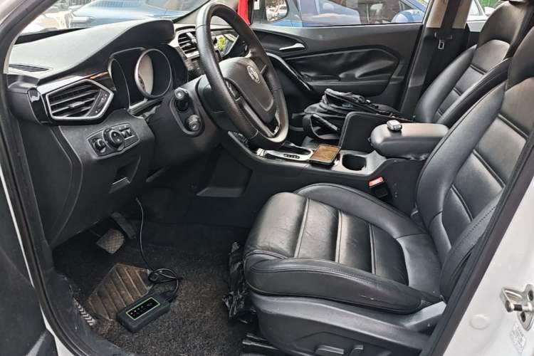 Used MG GS 2015 1.5TGI TST Luxury Edition Left Front Seat