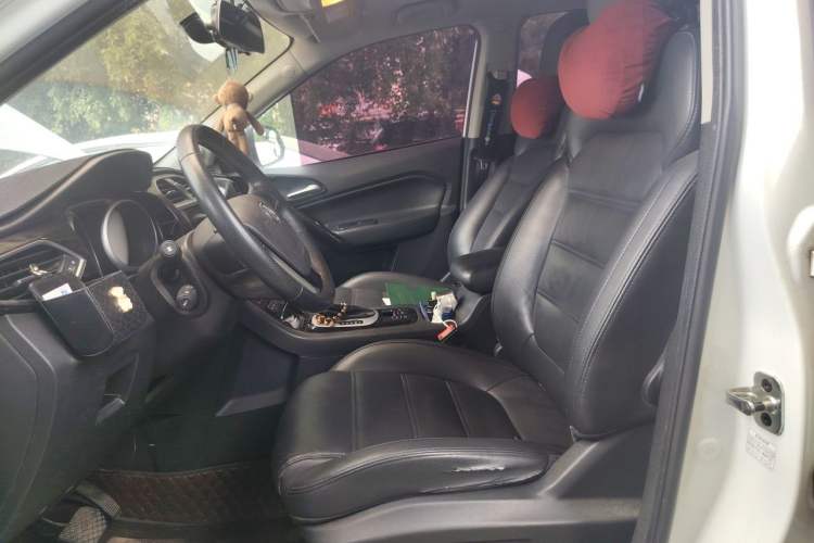 Used MG GS 2015 1.5TGI TST Luxury Edition Left Front Seat