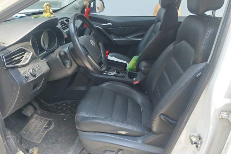 Used MG GS 2015 1.5TGI TST Luxury Edition Left Front Seat