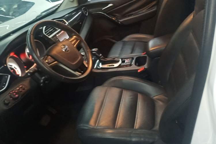 Used MG GS 2015 1.5TGI TST Luxury Edition Left Front Seat