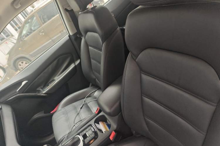 Used MG GS 2015 1.5TGI TST Luxury Edition Left Front Seat