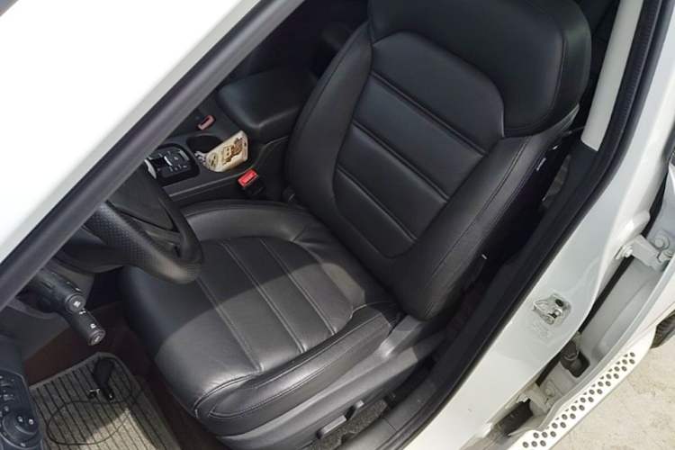 Used MG GS 2015 1.5TGI TST Luxury Edition Left Front Seat