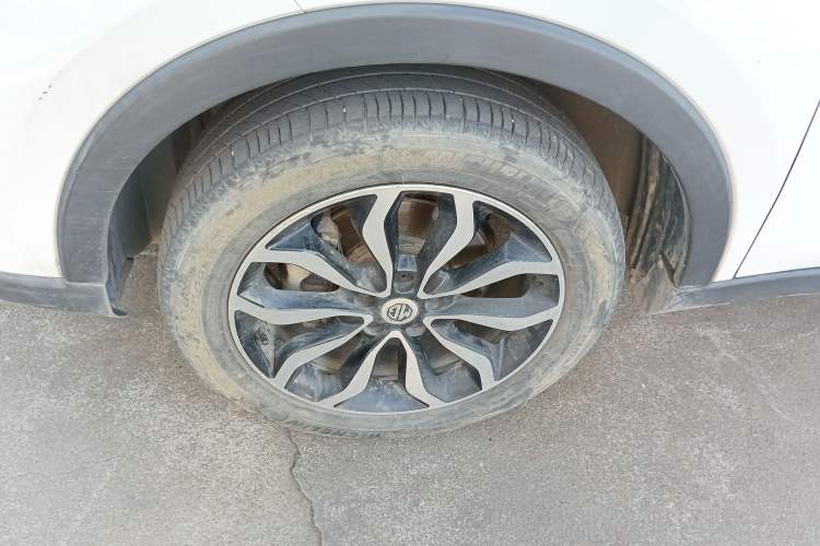 Used MG GS 2015 1.5TGI TST Luxury Edition Left Front Wheel Hub