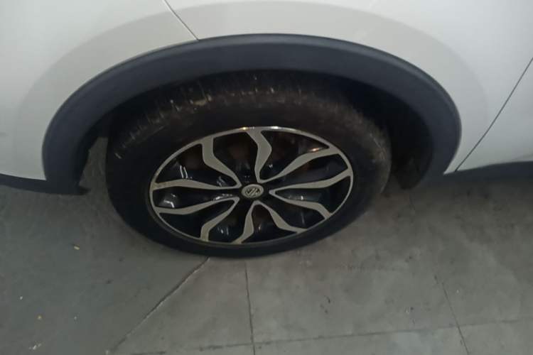 Used MG GS 2015 1.5TGI TST Luxury Edition Left Front Wheel Hub