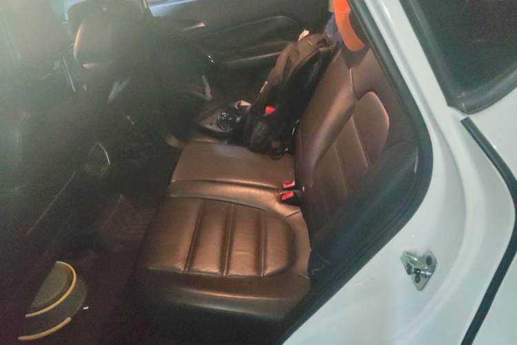 Used MG GS 2015 1.5TGI TST Luxury Edition Left Rear Seat