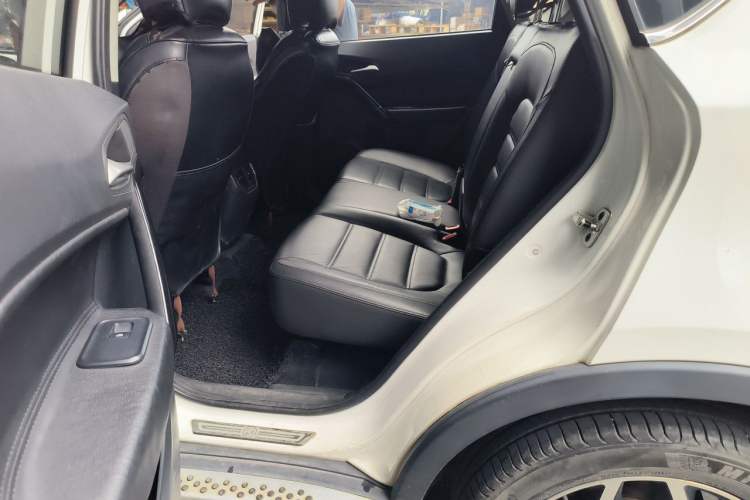 Used MG GS 2015 1.5TGI TST Luxury Edition Left Rear Seat