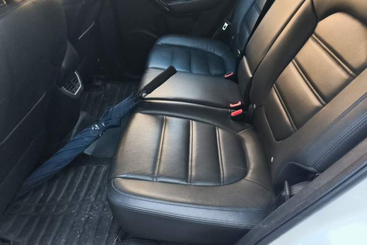 Used MG GS 2015 2.0TGI TST Luxury Edition Left Rear Seat