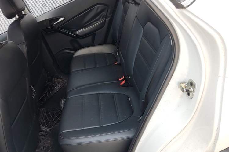Used MG GS 2015 1.5TGI TST Luxury Edition Left Rear Seat