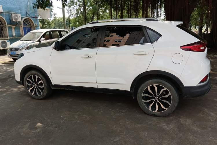 Used MG GS 2015 1.5TGI TST Luxury Edition Left Side