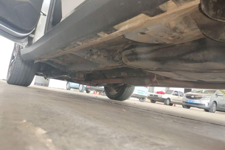Used MG GS 2015 1.5TGI TST Luxury Edition Left Side Sill