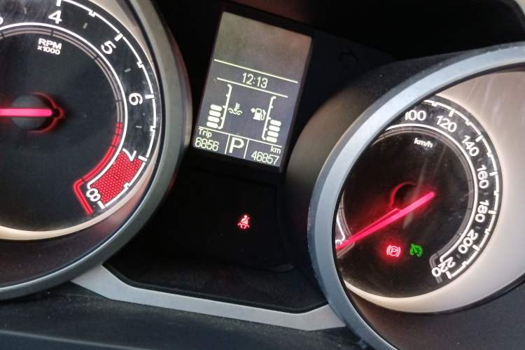 Used MG GS 2015 1.5TGI TST Luxury Edition Odometer Close Up