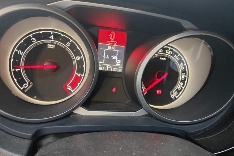 Used MG GS 2015 1.5TGI TST Luxury Edition Odometer Close Up