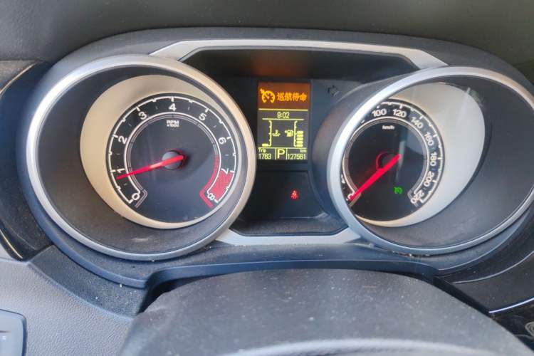 Used MG GS 2015 1.5TGI TST Luxury Edition Odometer Close Up