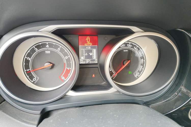 Used MG GS 2015 1.5TGI TST Luxury Edition Odometer Close Up