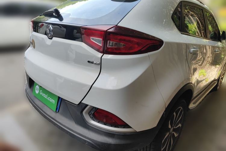 Used MG GS 2015 1.5TGI TST Luxury Edition Rear Right 45 Deg