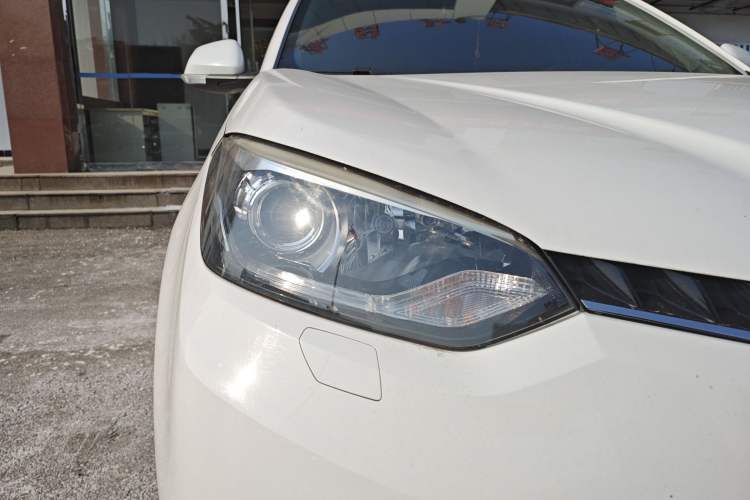 Used MG GS 2015 2.0TGI TST Four-Wheel Drive Flagship Edition Right Front Headlight