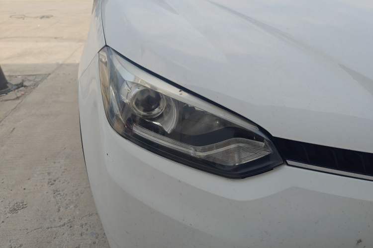 Used MG GS 2015 1.5TGI TST Luxury Edition Right Front Headlight