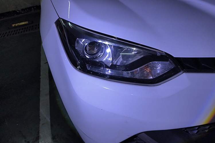 Used MG GS 2015 1.5TGI TST Luxury Edition Right Front Headlight