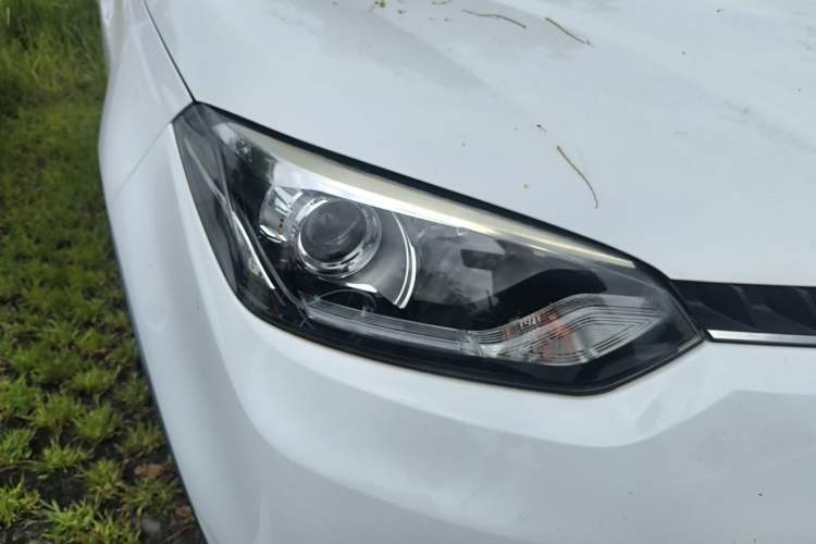 Used MG GS 2015 2.0TGI TST Luxury Edition Right Front Headlight
