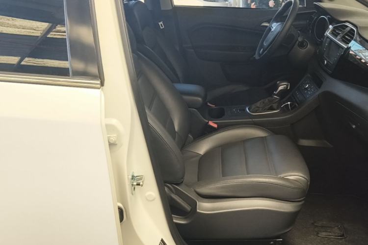 Used MG GS 2015 1.5TGI TST Luxury Edition Right Front Seat
