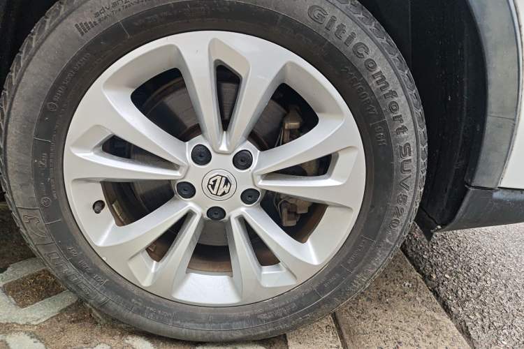 Used MG GS 2015 1.5TGI TST Elite Edition Right Front Wheel Hub