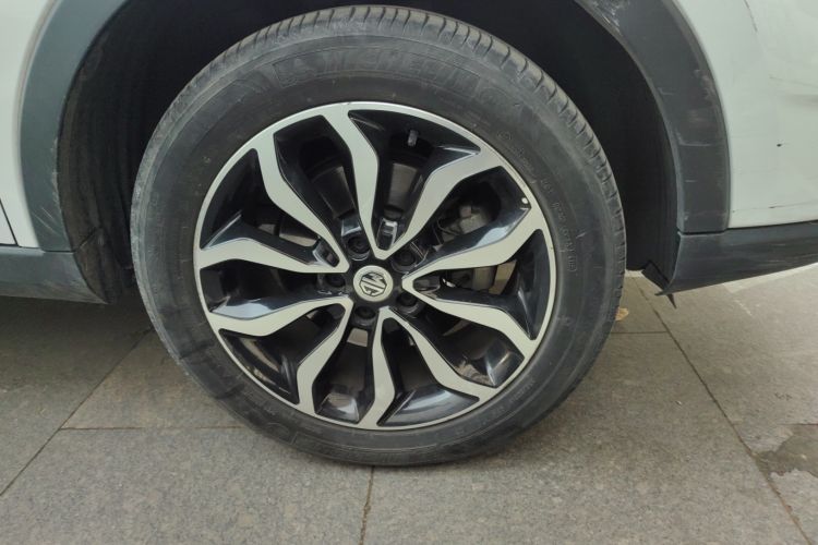 Used MG GS 2015 1.5TGI TST Luxury Edition Right Front Wheel Hub