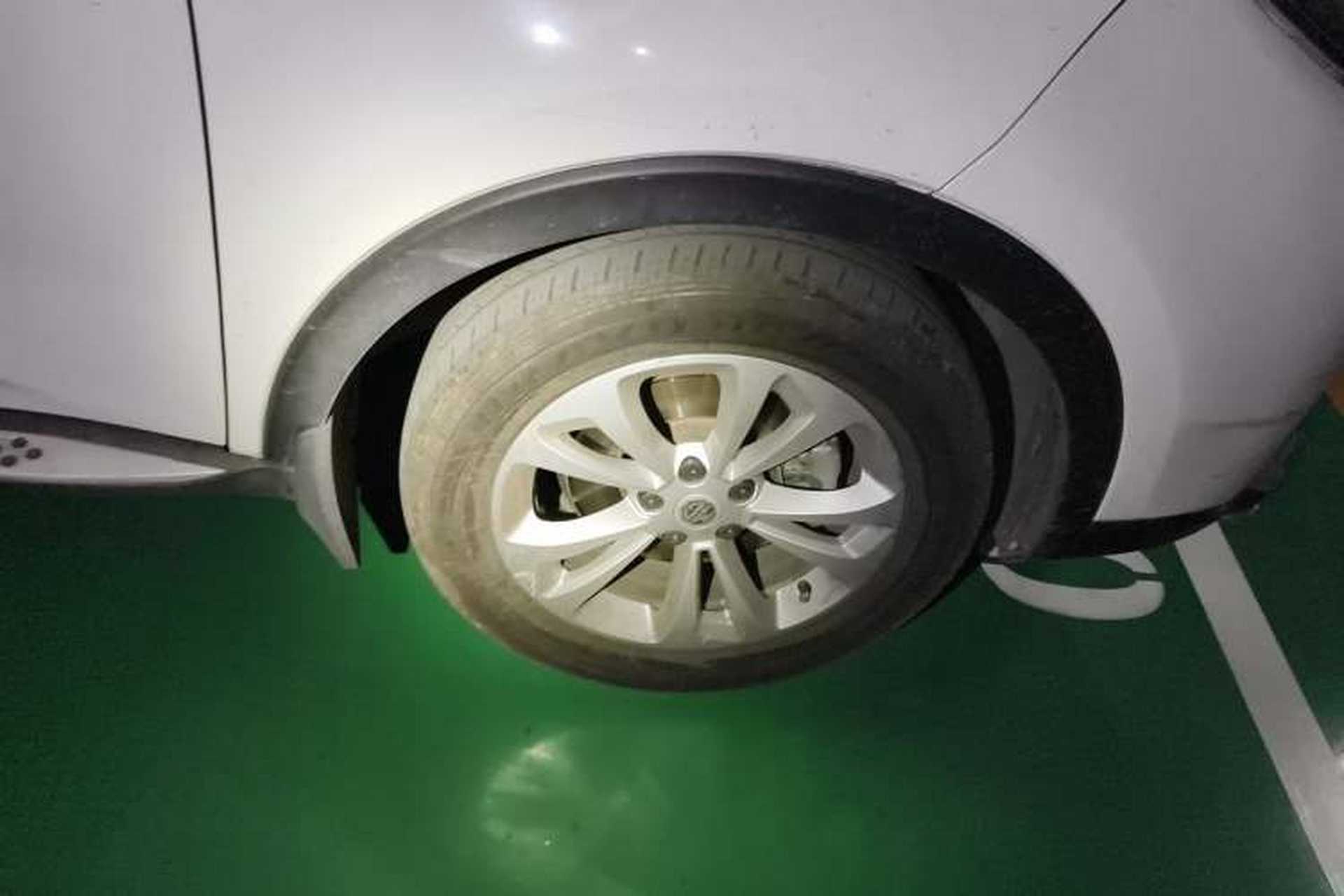 Used MG GS 2015 1.5TGI TST Elite Edition Right Front Wheel Hub