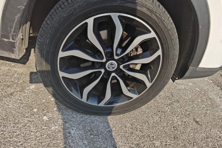 Used MG GS 2015 2.0TGI TST Four-Wheel Drive Flagship Edition Right Front Wheel Hub