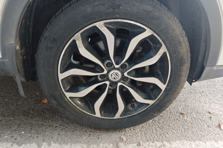 Used MG GS 2015 1.5TGI TST Luxury Edition Right Front Wheel Hub