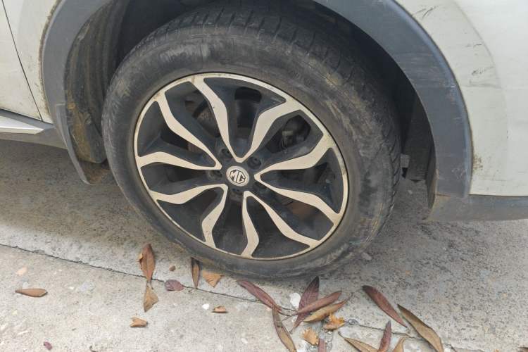 Used MG GS 2015 1.5TGI TST Luxury Edition Right Front Wheel Hub